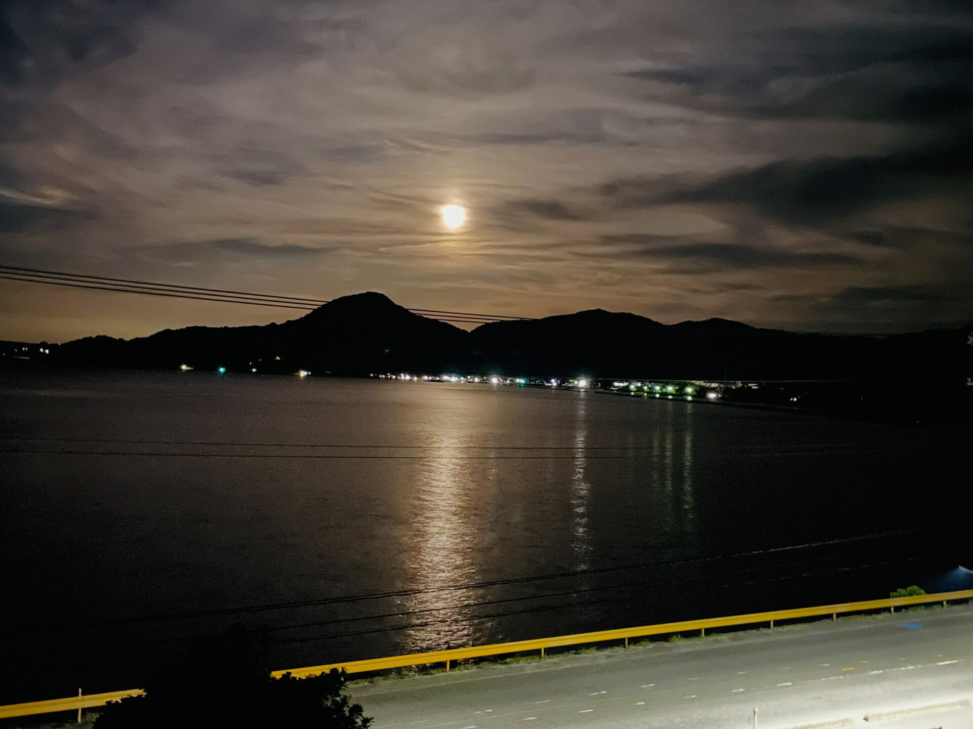 月明かりの夜を楽しむ贅沢🌕✨